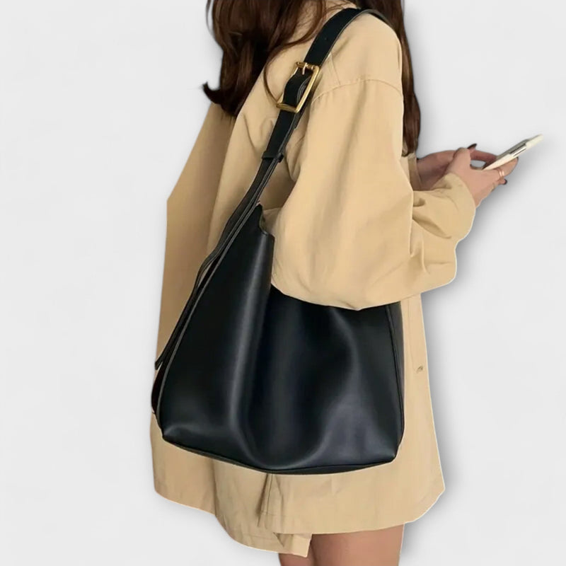 Aurellia – Elegante Lederschultertasche